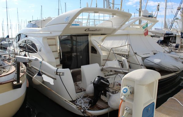AZIMUT 46 FLY